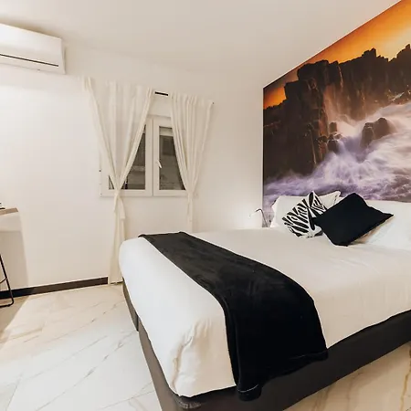 Luxury Nit I Dia Πανσιόν 4*