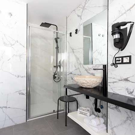 Luxury Nit I Dia Πανσιόν