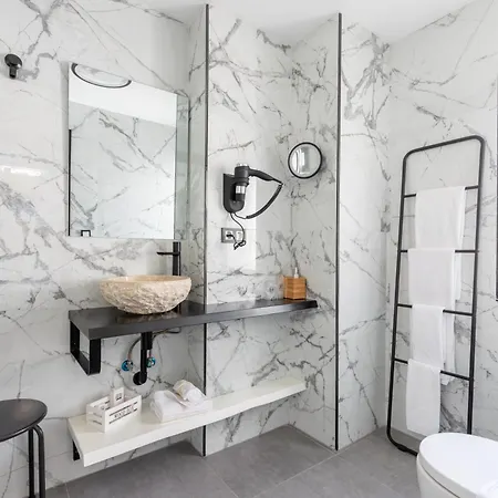 Πανσιόν Luxury Nit I Dia Αλτέα