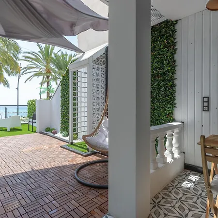Casa de hóspedes Luxury Nit I Dia 4*