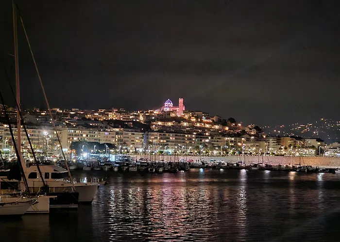 Pensión Luxury Nit I Dia