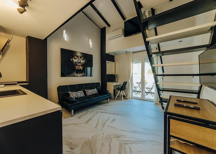 Pensión Luxury Nit I Dia 4*