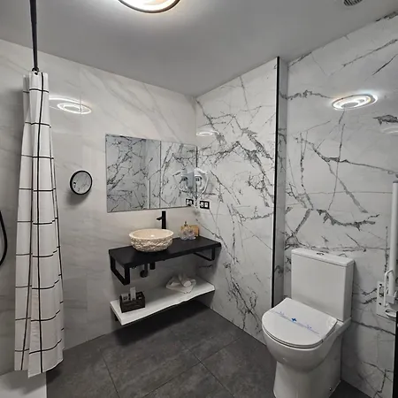 Pensjonat Luxury Nit I Dia *