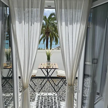 Luxury Nit I Dia